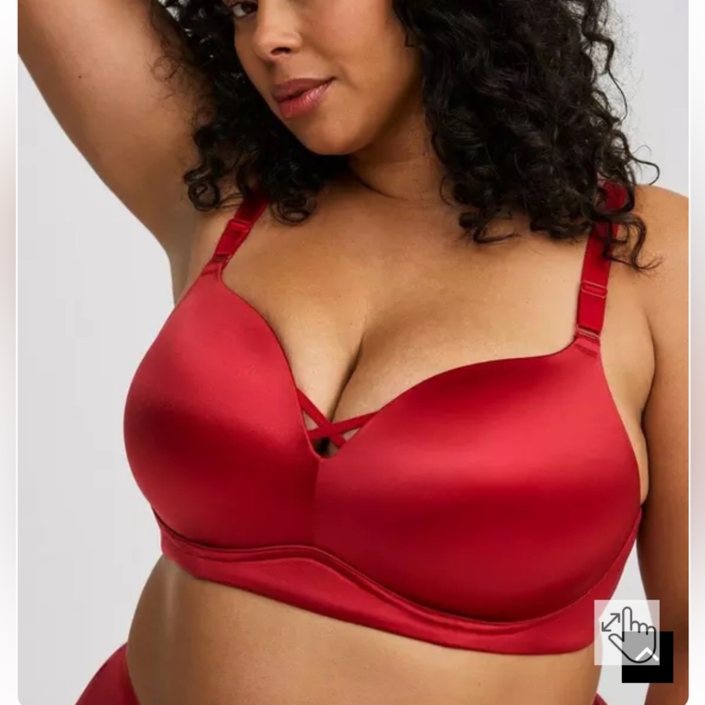 Torrid Dream Wire Free Push Up Bra Jester Red